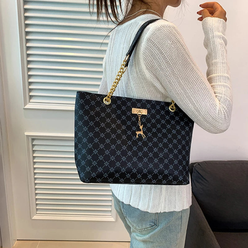 Elegant Soft Leather Tote Bag for Women – Large Shoulder Bag with Charm