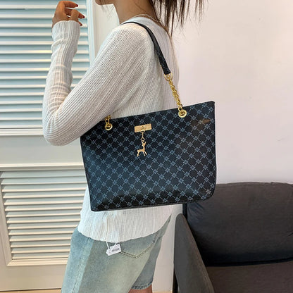 Elegant Soft Leather Tote Bag for Women – Large Shoulder Bag with Charm