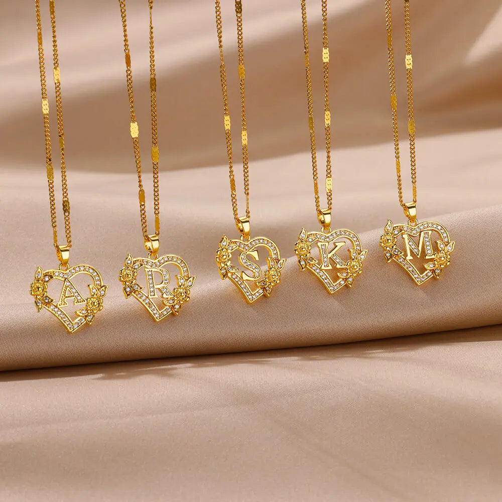 Noverlla™ Personalized Initial Heart Necklace | Gold Stainless Steel Jewelry