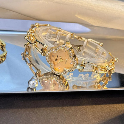 Four-Leaf Clover Gold Chain Watch for Women – Elegant Jewelry Watch