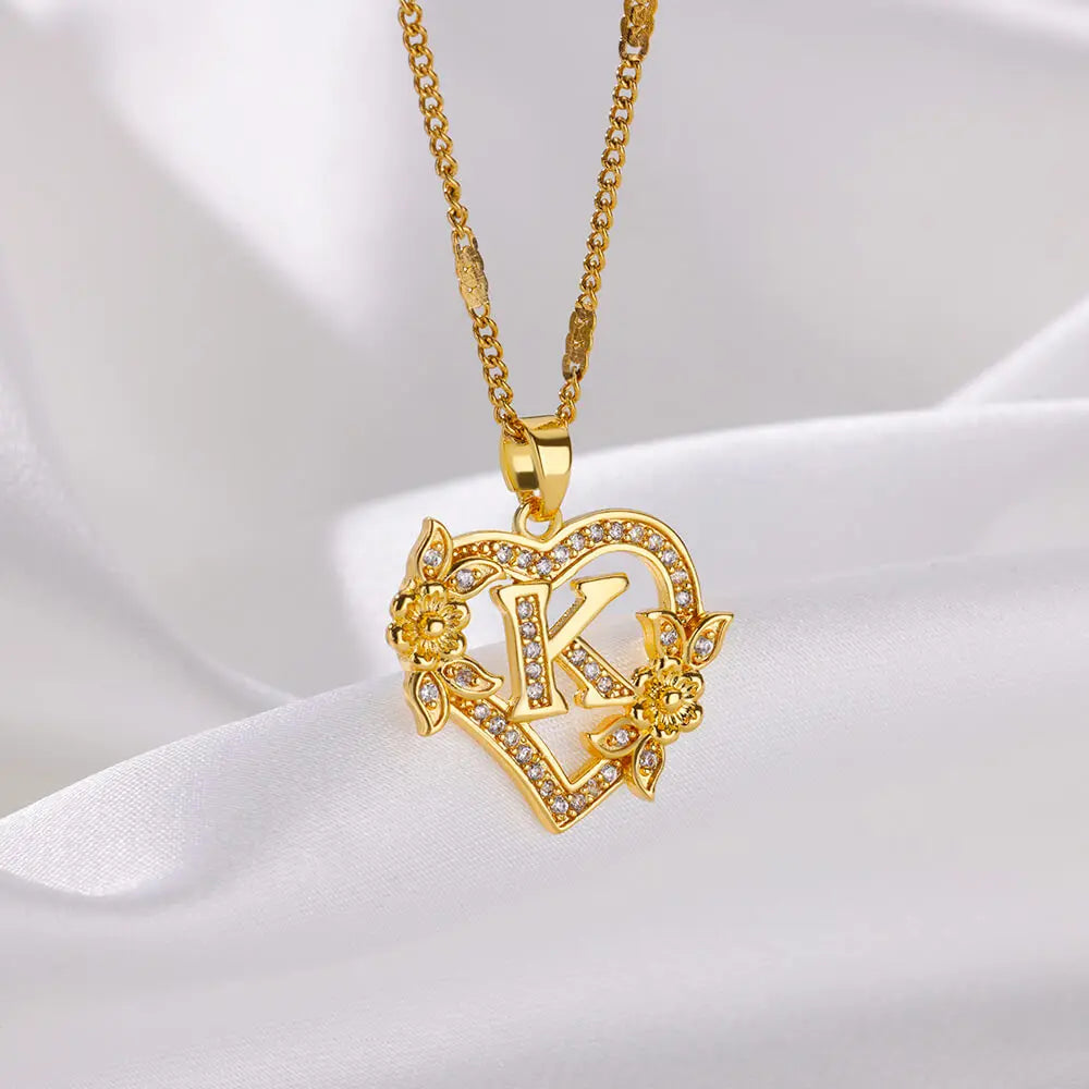 Noverlla™ Personalized Initial Heart Necklace | Gold Stainless Steel Jewelry