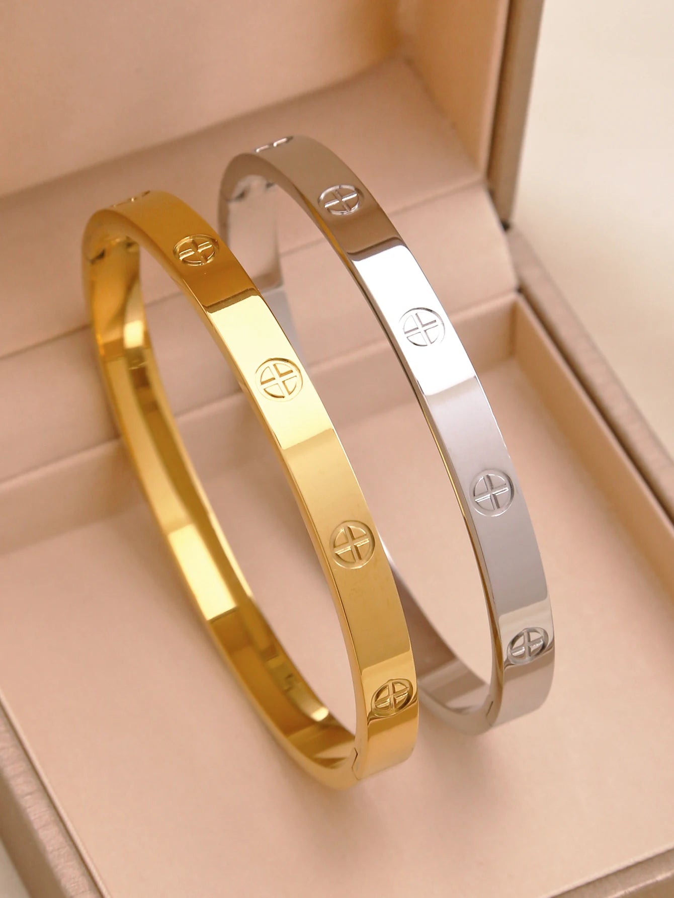 Luxury 18K Gold Plated Bracelet for Women – Stainless Steel Jewelry Gift
