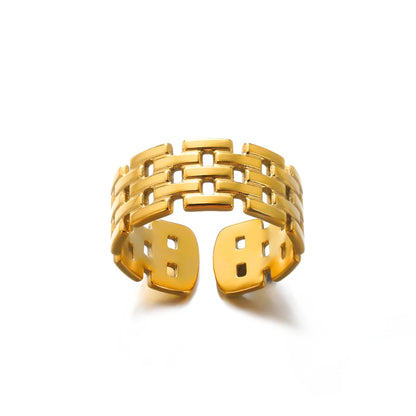 Noverlla™ Luxury Gold Stainless Steel Ring | Timeless Elegance for Women