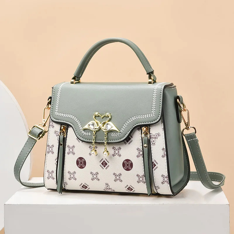 Elegant Designer Shoulder Bag for Women 2026 – Luxury Square Fashion Handbag