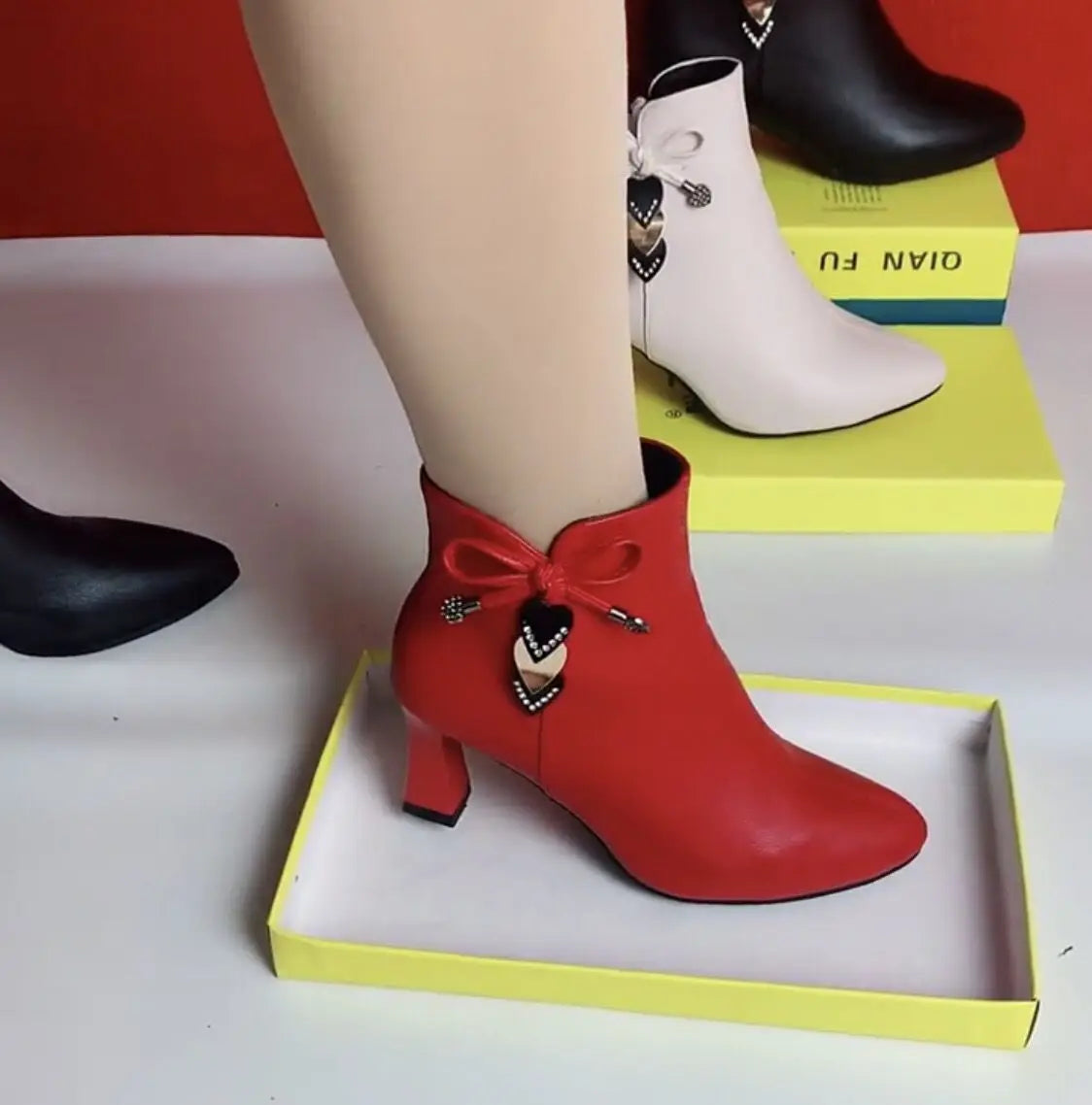 Noverlla™ Chic High Heel Boots – Stylish Women's Ankle Boots