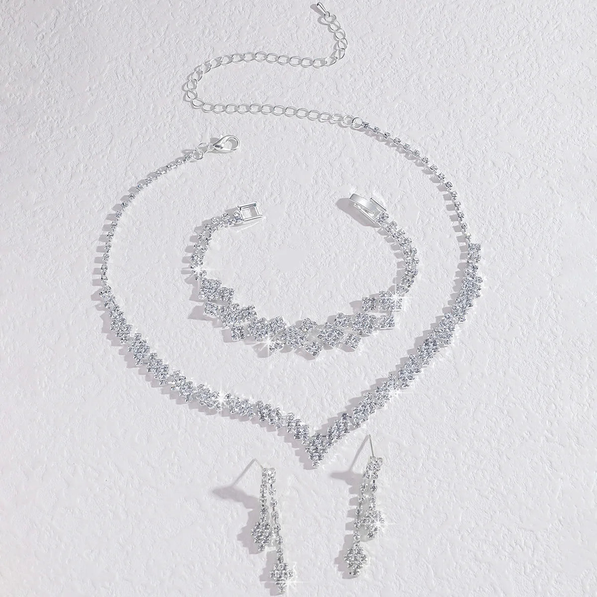 Noverlla™ Luxury Rhinestone Tassel Jewelry Set | Elegant Necklace & Earrings