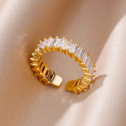 Noverlla™ Luxury Gold Stainless Steel Ring | Timeless Elegance for Women