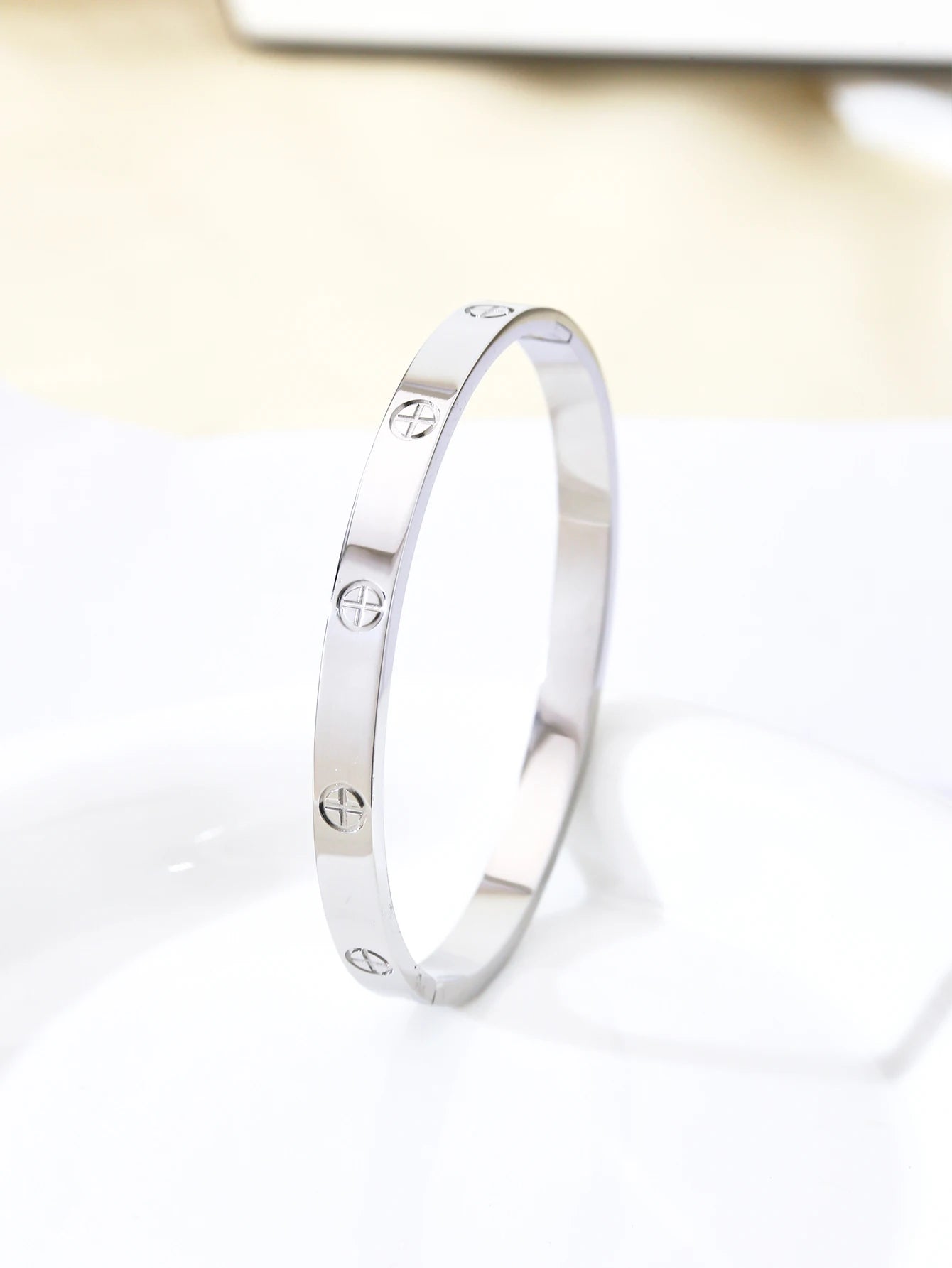 Luxury 18K Gold Plated Bracelet for Women – Stainless Steel Jewelry Gift