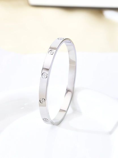 Luxury 18K Gold Plated Bracelet for Women – Stainless Steel Jewelry Gift