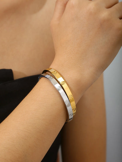 Luxury 18K Gold Plated Bracelet for Women – Stainless Steel Jewelry Gift