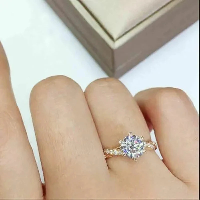 Noverlla™ Luxury Gold Cubic Zirconia Ring – Elegant 6-Prong Wedding & Engagement Band for Women
