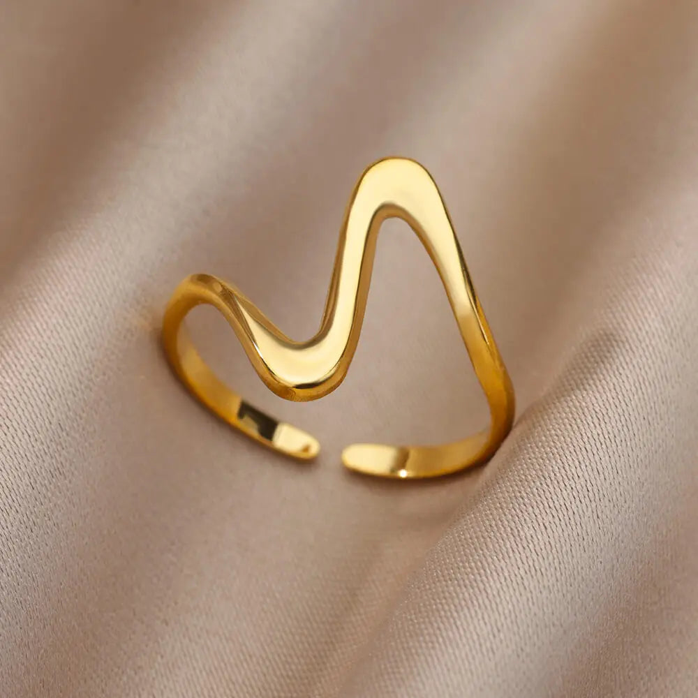 Noverlla™ Luxury Gold Stainless Steel Ring | Timeless Elegance for Women