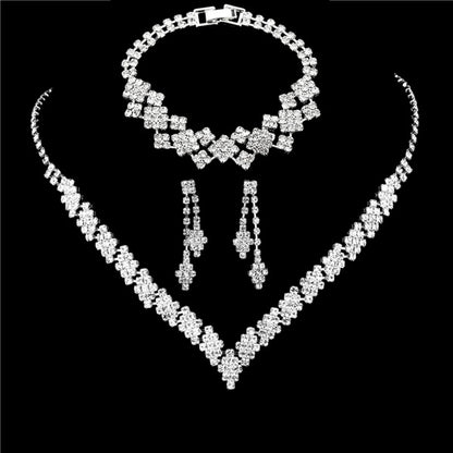 Noverlla™ Luxury Rhinestone Tassel Jewelry Set | Elegant Necklace & Earrings