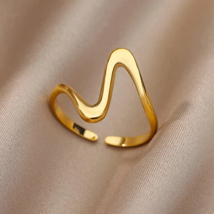 Noverlla™ Luxury Gold Stainless Steel Ring | Timeless Elegance for Women