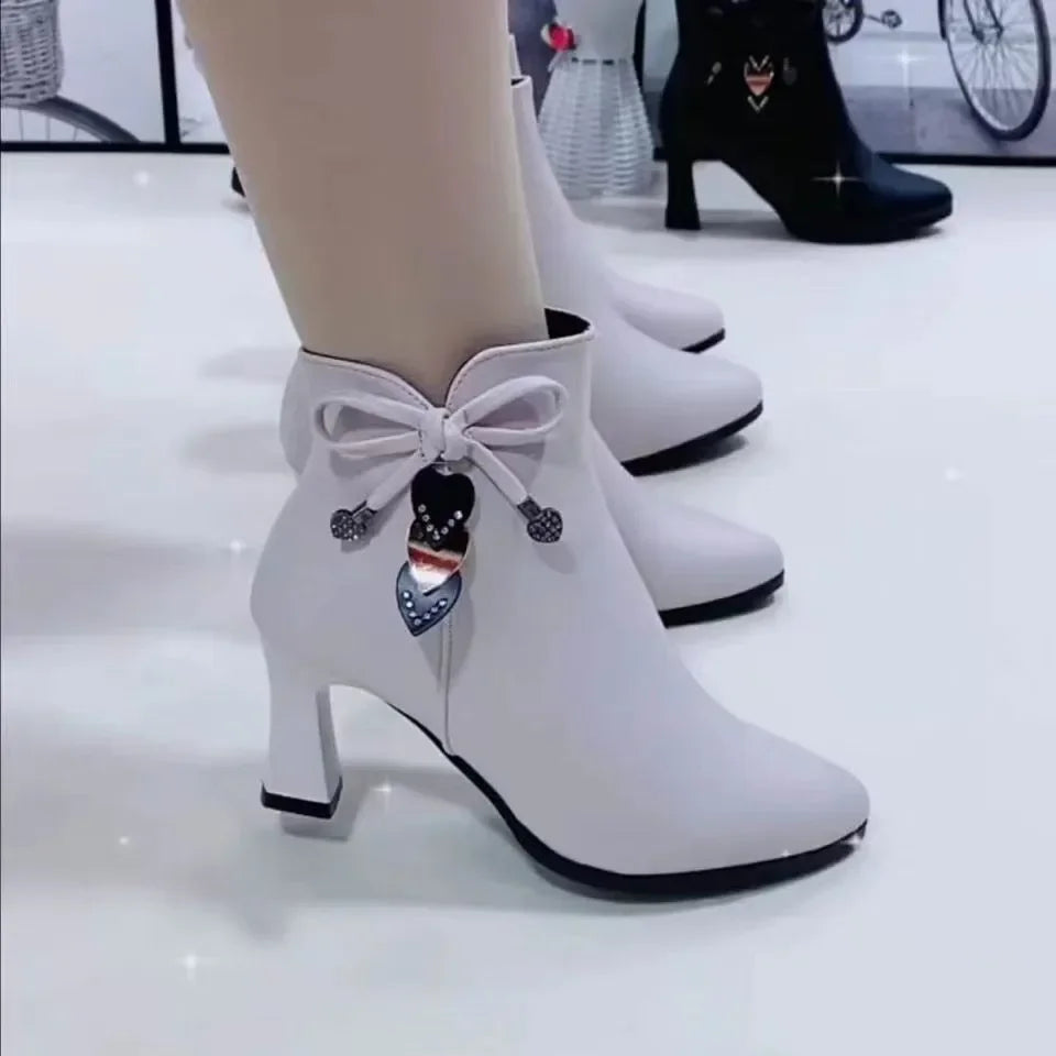 Noverlla™ Chic High Heel Boots – Stylish Women's Ankle Boots