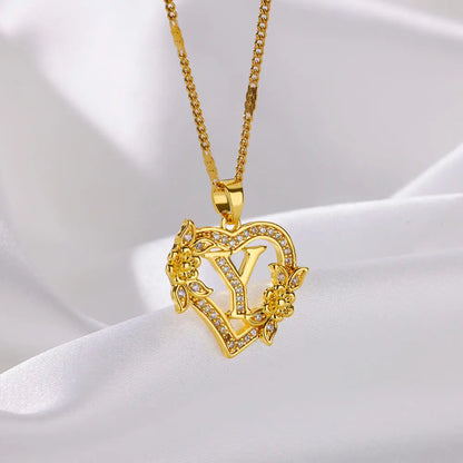 Noverlla™ Personalized Initial Heart Necklace | Gold Stainless Steel Jewelry