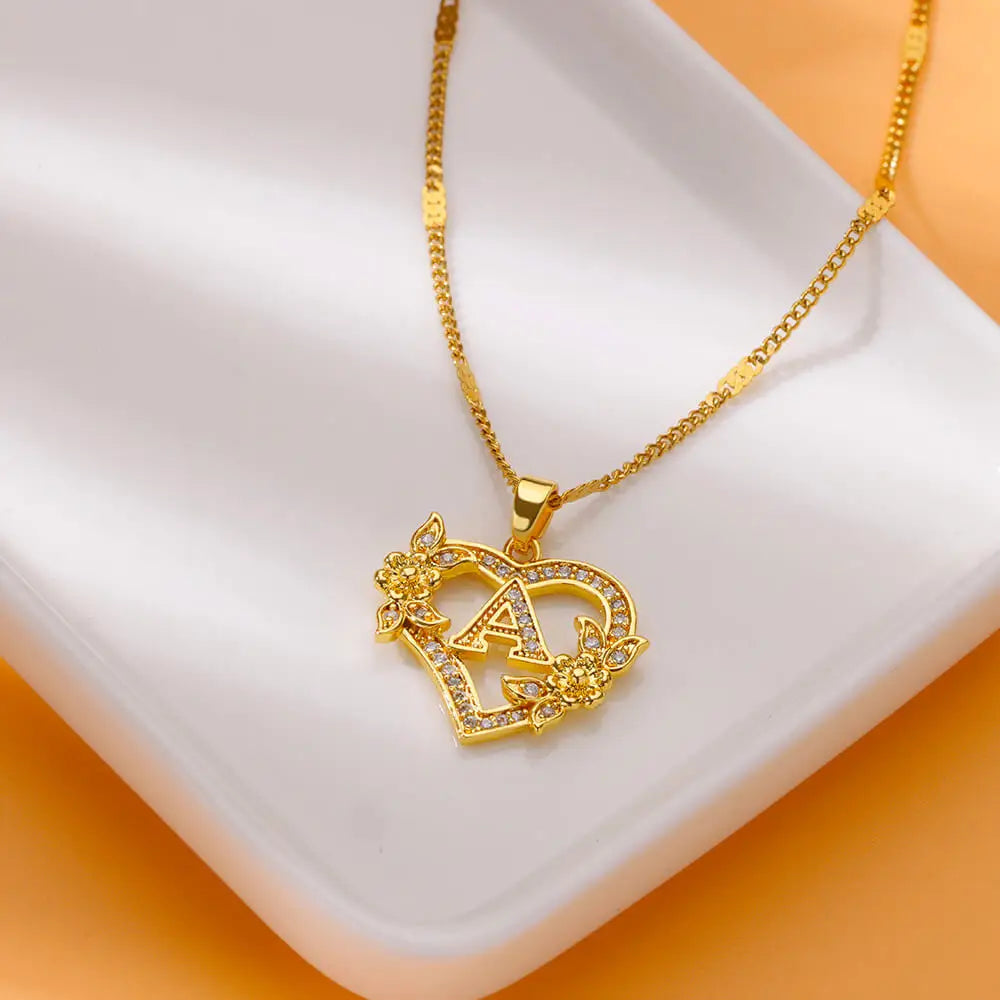 Noverlla™ Personalized Initial Heart Necklace | Gold Stainless Steel Jewelry