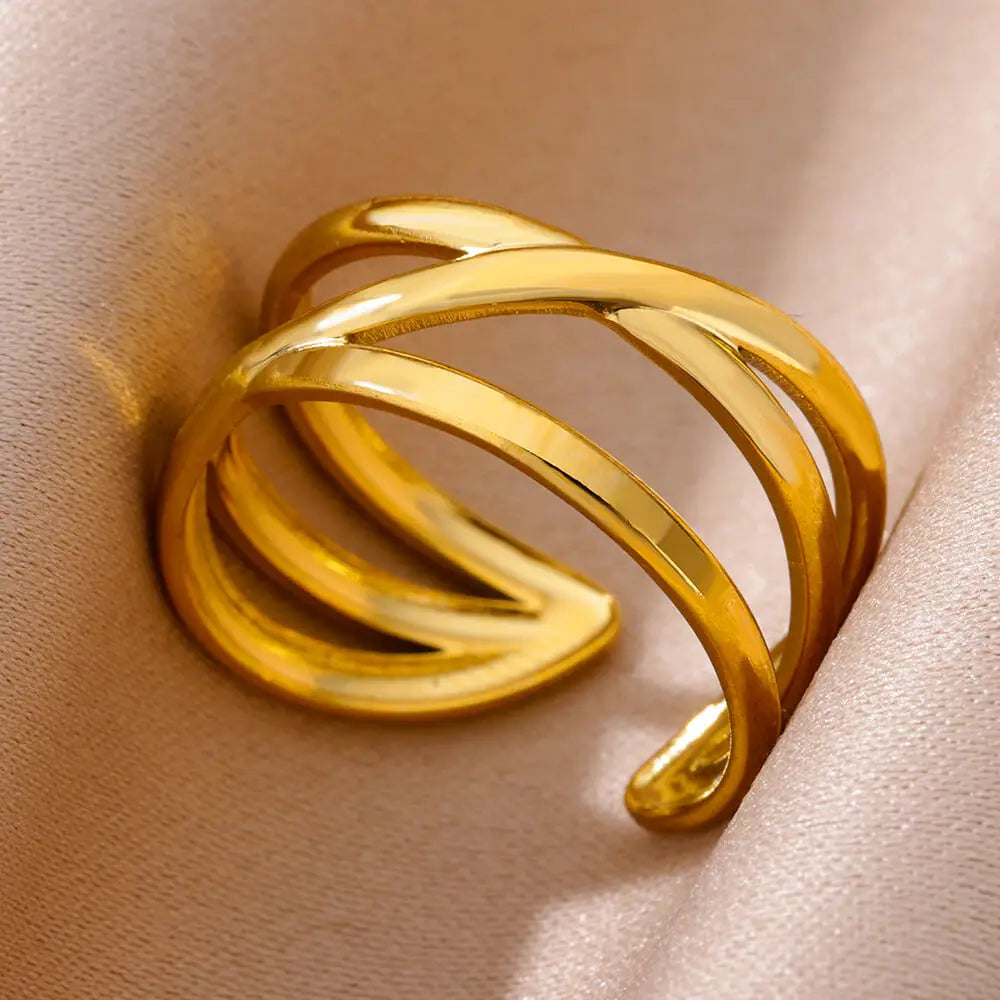 Noverlla™ Luxury Gold Stainless Steel Ring | Timeless Elegance for Women
